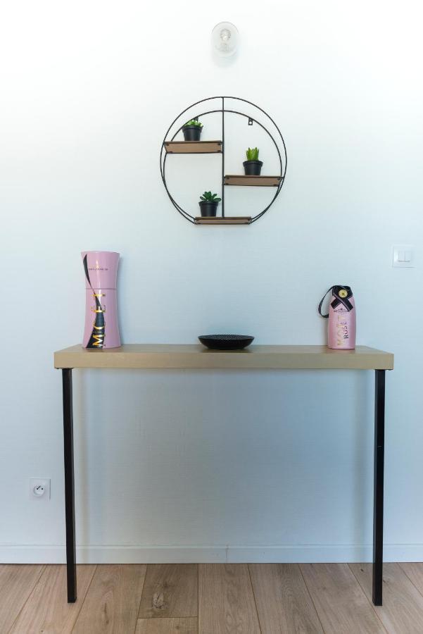 Escale A Epernay Apartment Bagian luar foto
